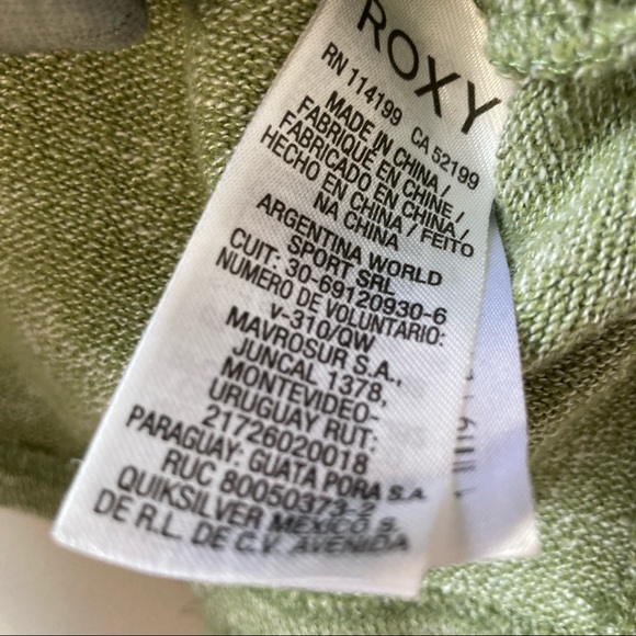 Roxy - Picture 3 of 6